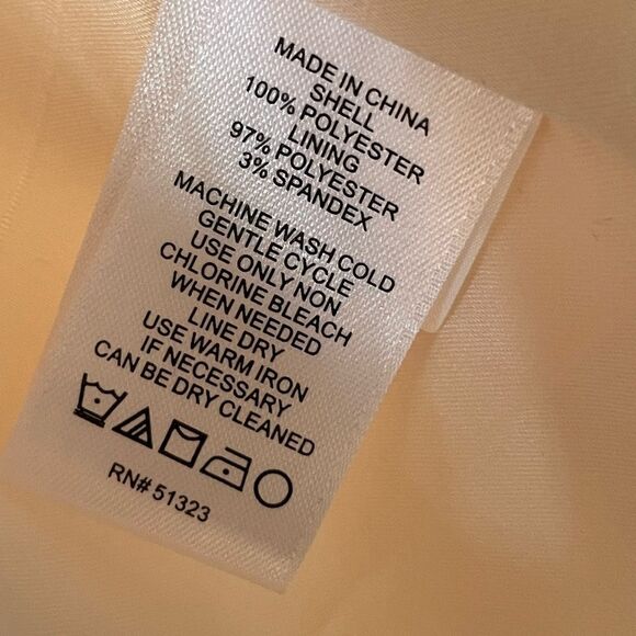 CeCe Cynthia Steffe Women’s Ivory/Cream Full Zip Lace Puffer Vest (Size: Large) - Picture 13 of 16